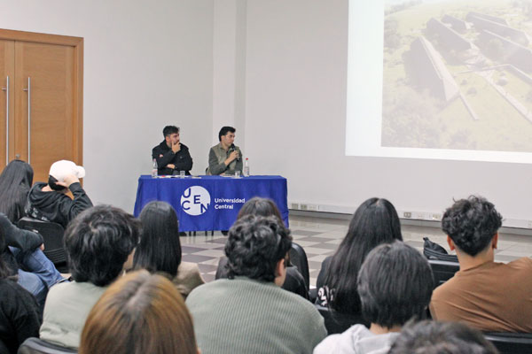 foto_0000000520250506102709_EGRESADOS_finarq_01