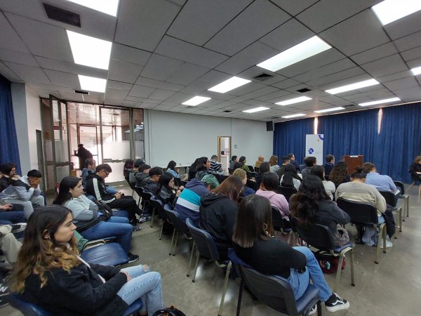 foto_0000001520230601150725_Conversatorio_derechas2