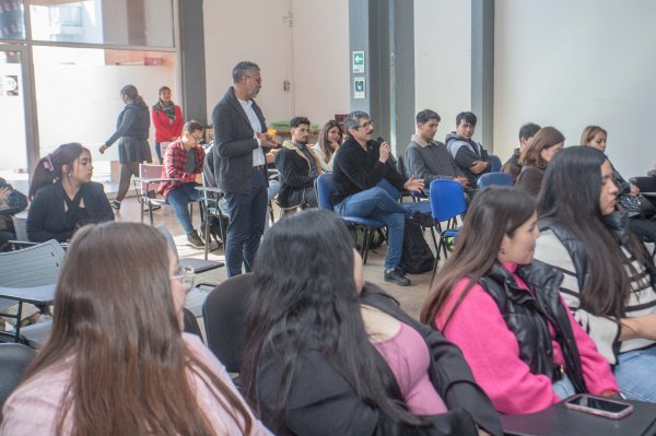 foto_0000005320241004093735_Seminario_Investiga_Ucen_16