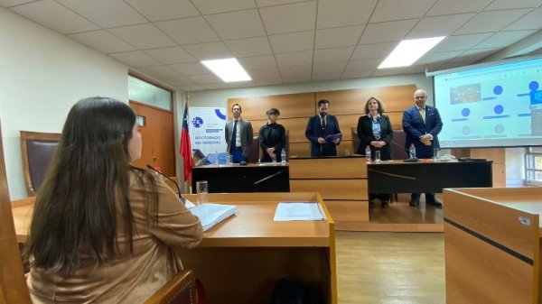 foto_0000005620250502102557_800x450_-_galeria_primera_doctora_ucen_2025_6
