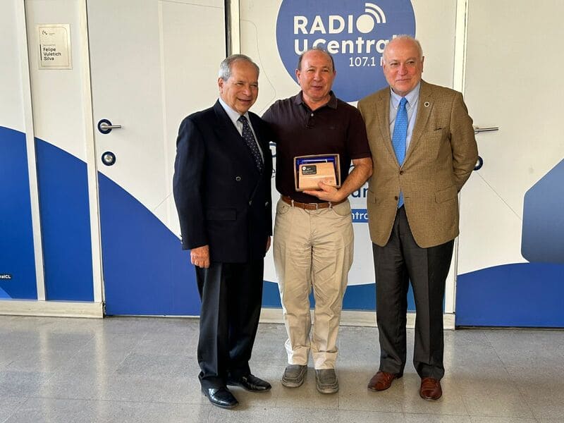 Aniversario Radio UCentral 8