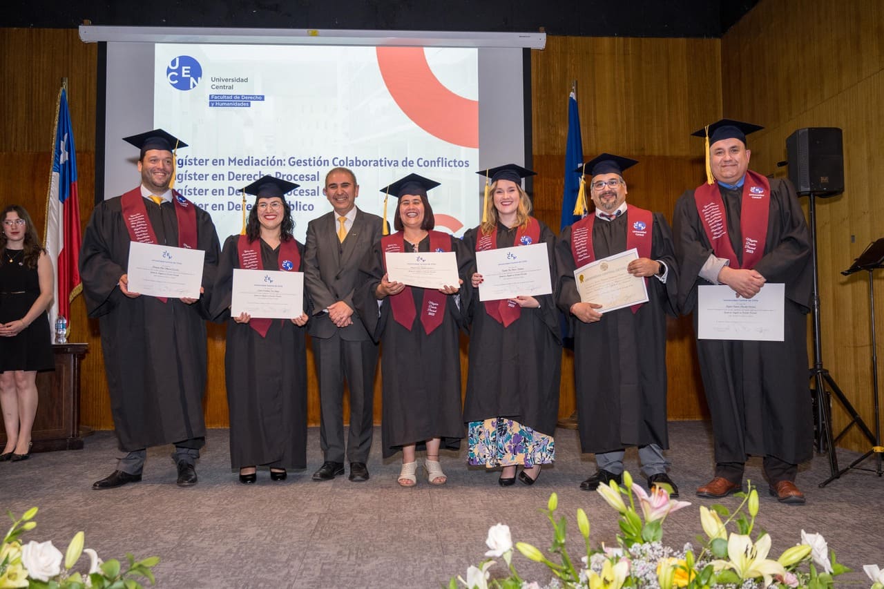 Titulación Magíster Facdeh 13