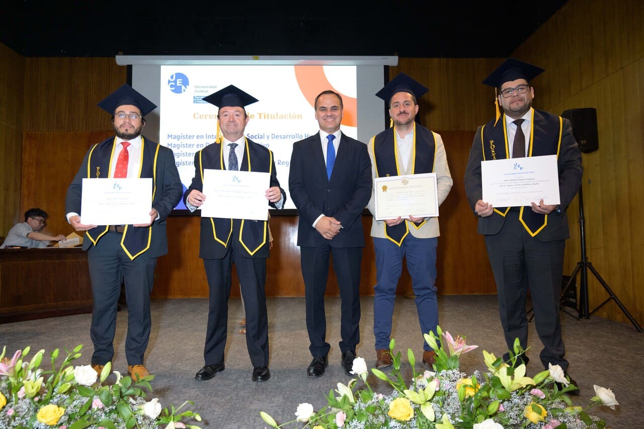 Titulación Magíster Facdeh 9