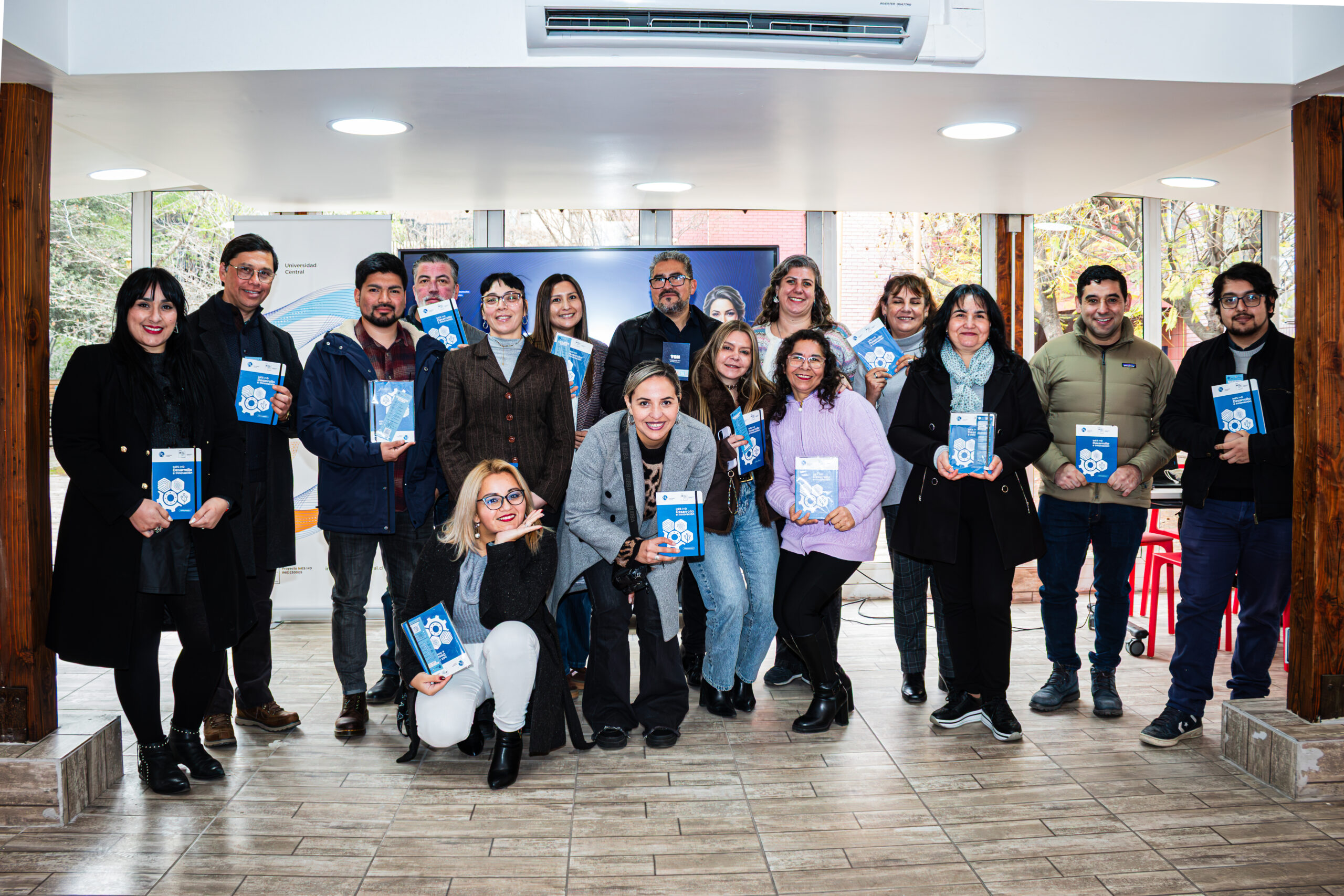 Proyecto TEN testeó su juego de cartas junto con Corporación Emprender