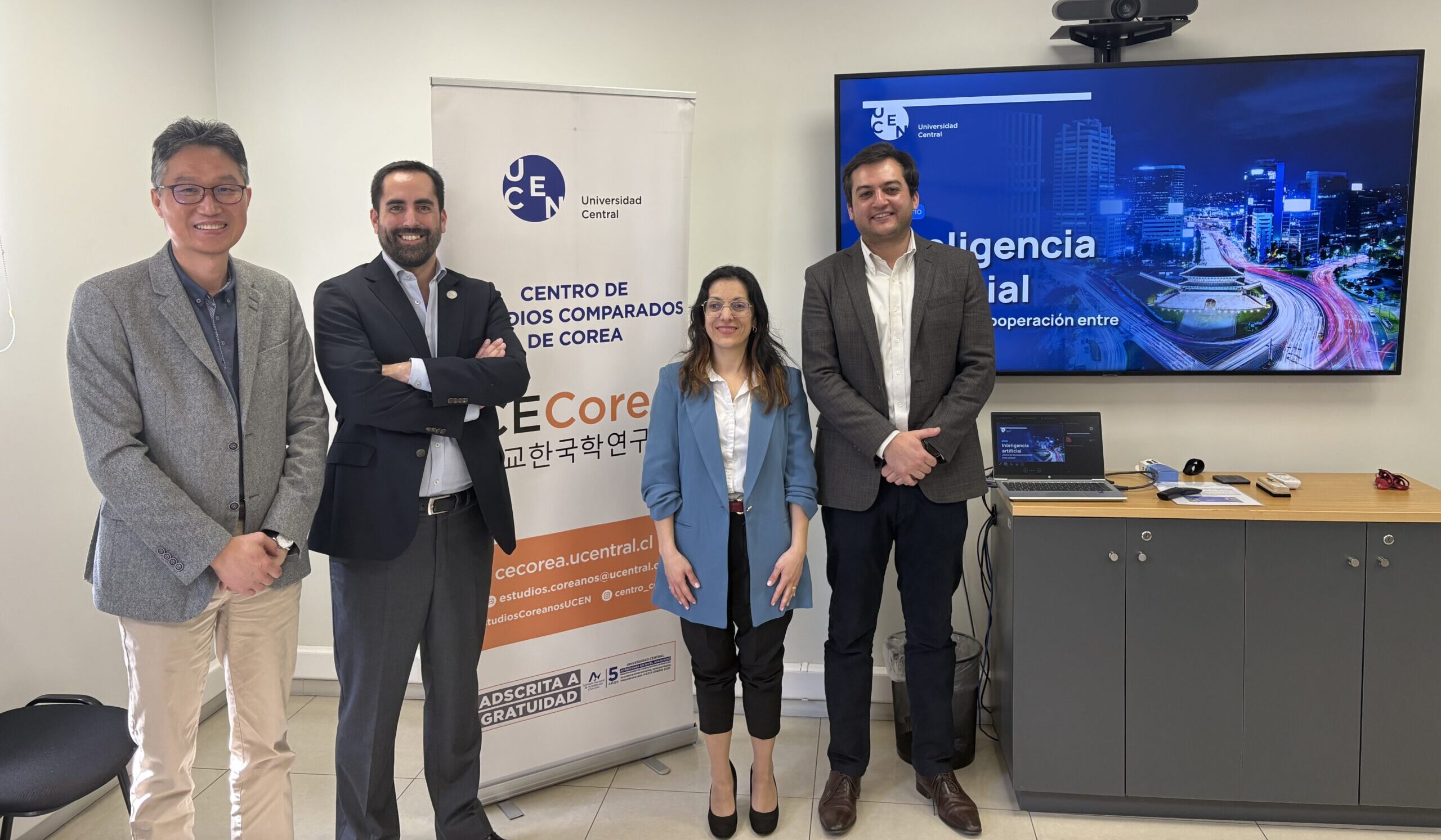 U. Central inició proyecto sobre inteligencia artificial y cooperación Chile-Corea