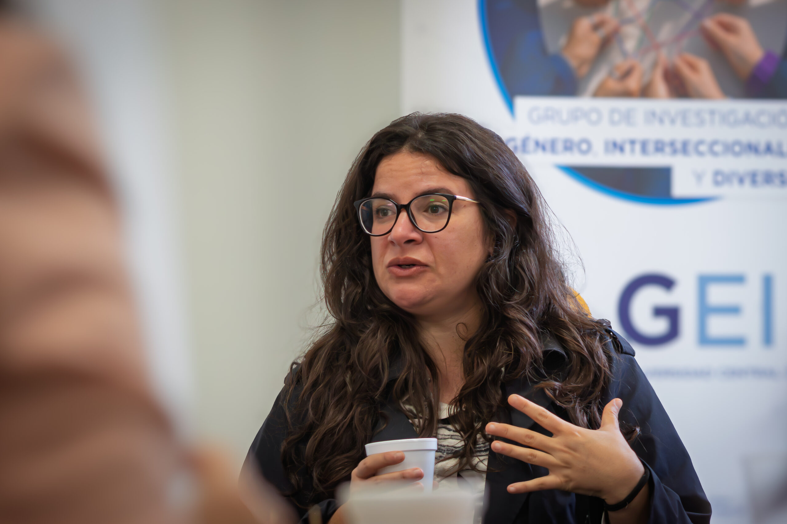 Grupo de investigación GeiD aborda los desafíos de los feminismos frente a las nuevas derechas