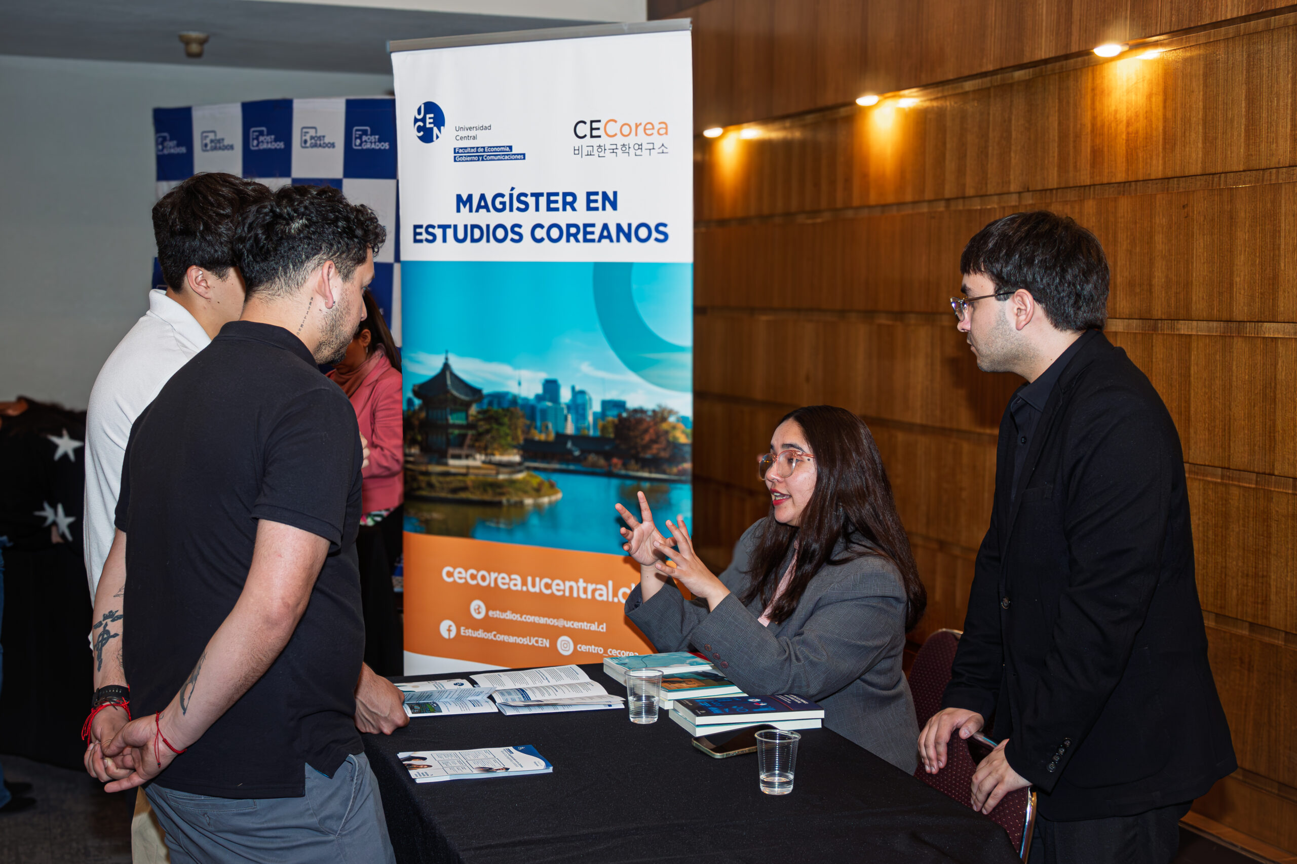Postgrado U. central presentó su oferta de magíster en la Feria estudiantil 2026