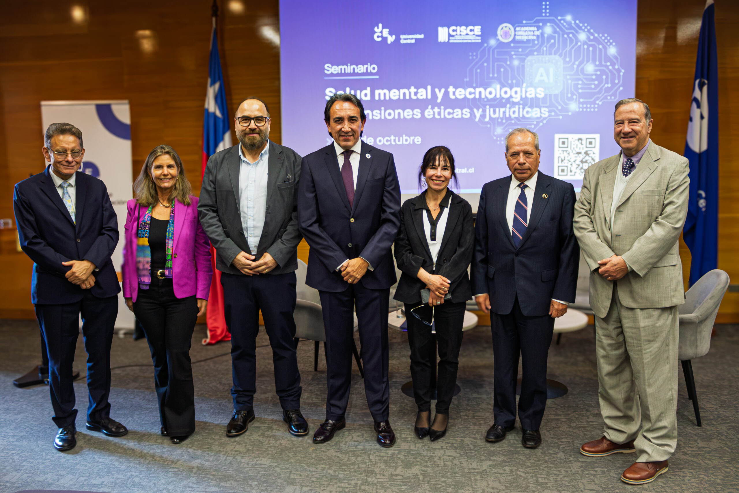 U. central abordó los desafíos éticos y jurídicos de las tecnologías en salud mental