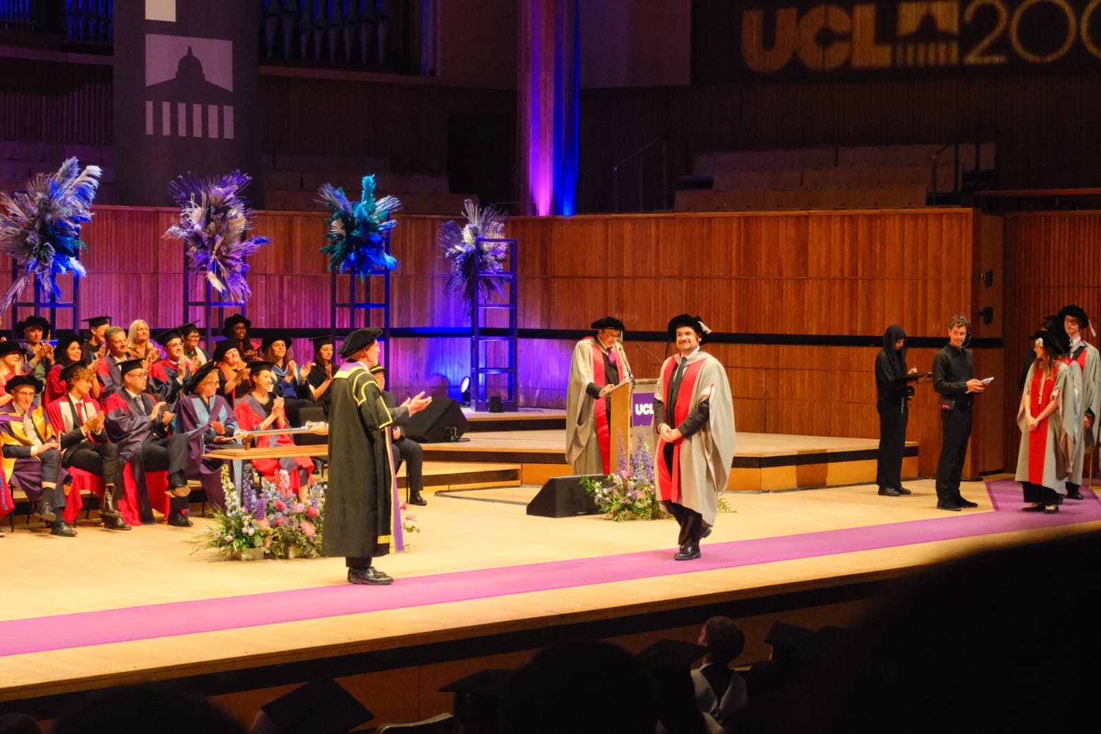 Dr. Felipe Osorio Umaña, académico de la U. Central, celebra su graduación doctoral en UCL