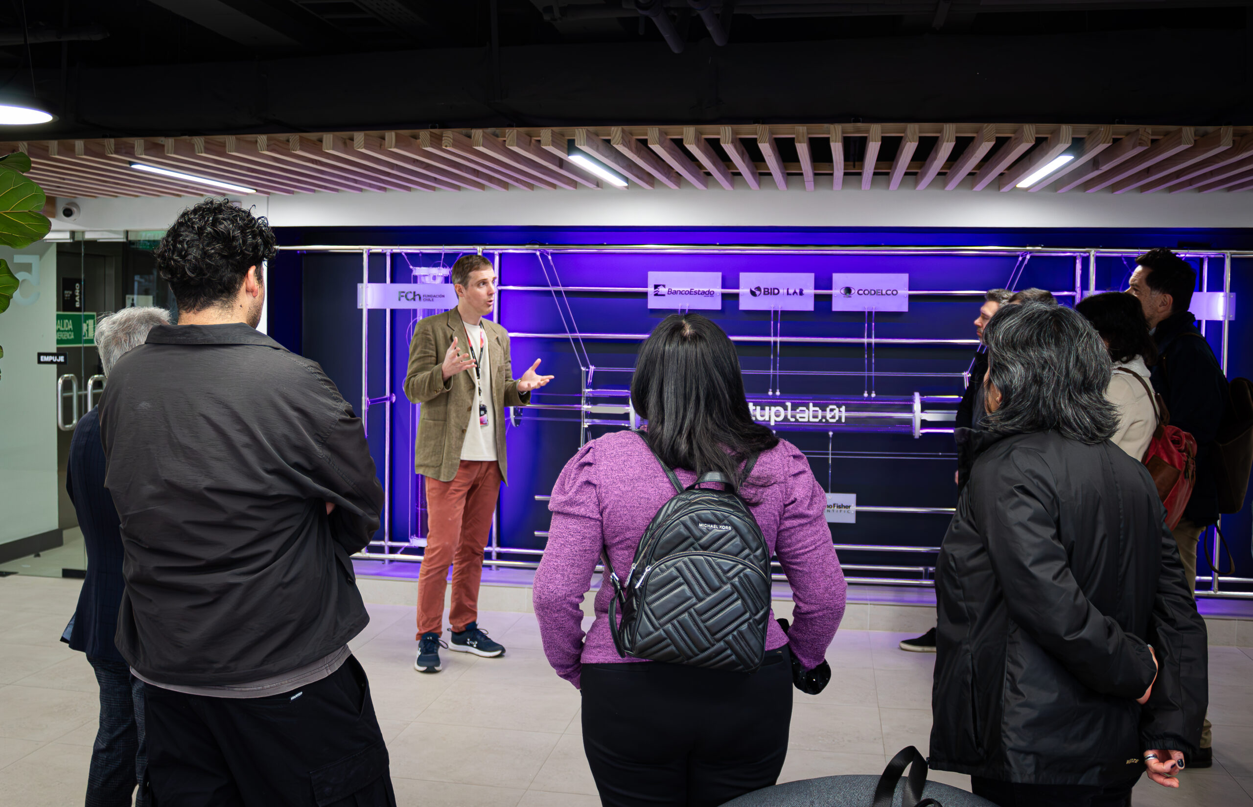 Doctorandos de la U. Central exploran el emprendimiento científico en startuplab.01