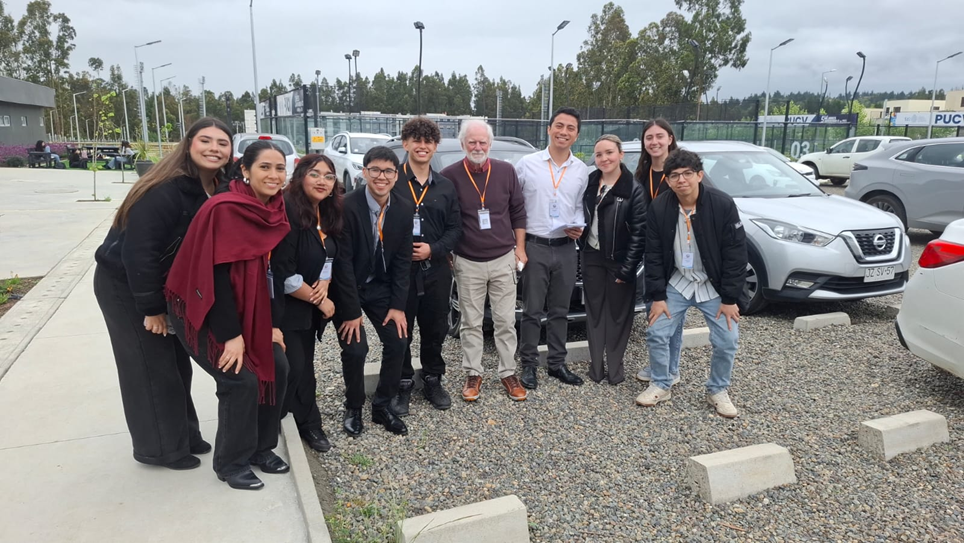 Estudiante de Kinesiología U. central presenta investigación biomecánica en congreso nacional