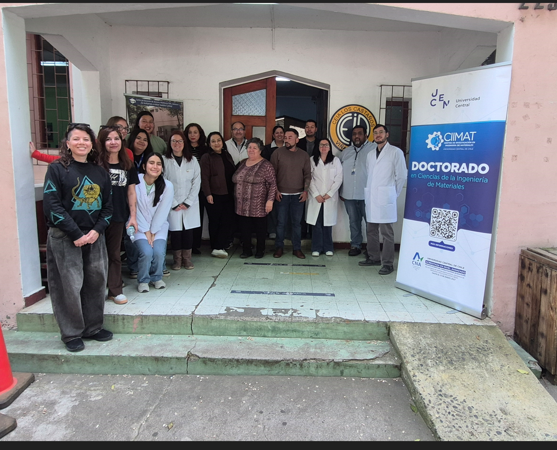 U. Central lleva la química experimental a jóvenes y adultos del CEIA Los Castaños